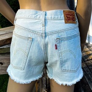 - Levi’s Distressed Embroidered Denim Cut Off Shorts SZ 26! NEW!